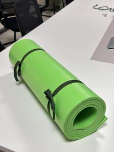 Materassino da Campeggio Ultra Leggero in IXPE, Impermeabile e Termoisolante, per Escursionismo, Backpacking, Spiaggia e Tenda, 4 Stagioni - Product Image 4