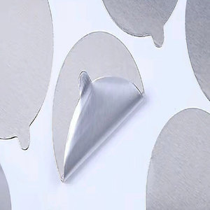 Disque de scellage à induction en aluminium à deux couches avec logo personnalisé et support en papier pour bouteilles, anti-fuite - Product Image 1