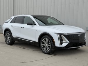 SUV Eléctrico de Lujo Super Premium Cadillac LYRIQ con Tracción en las Cuatro Ruedas y Techo Panorámico - Product Image 5
