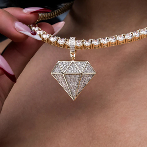 Collar con Colgante de Diamante Chapado en Oro de 18K de Lujo, con Cristales de Estrás, Diseño Geométrico, Cadena de Serpiente, Unisex, para Uso Diario - Product Image 3
