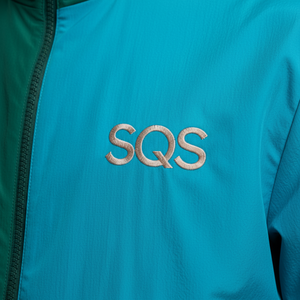 Chaqueta Cortavientos Premium para Hombre en Tela con Memoria - Verde, Naranja y Aqua con Logotipo SQS Bordado - Product Image 5