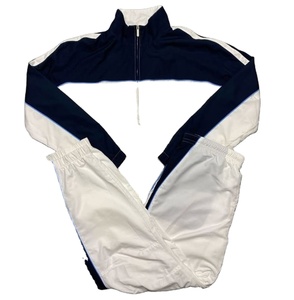 ชุดวอร์มแบบยูนิเซ็กซ์คุณภาพสูง ปรับแต่งได้ พร้อมโลโก้และดีไซน์เฉพาะตัว - Product Image 1