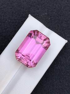 Piedra Preciosa de Kunzita Rosa Intenso, Tratada Termicamente, con Efecto Ojo de Pez, Piedra Grande Vibrante para Joyería, Anillos y Colgantes - Product Image 5
