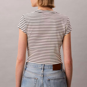 T-shirt court tendance pour femme, coupe ample, idéal pour l'entraînement en extérieur, haute qualité, prix bas - Product Image 5