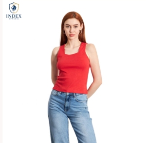 Index Apparel Débardeur en tricot rouge uni pour femme, col carré, style décontracté, longueur normale - Product Image 1