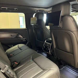 Range Rover Sport P400 Dynamic SE Híbrido 2023 Usado en Excelentes Condiciones, Herramientas Manuales de Alta Resistencia, Garantía de 3 Años, en Venta - Product Image 3