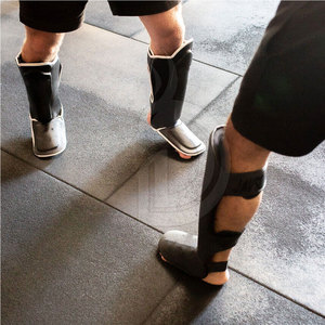 Protector de Espinilla Personalizado con Logotipo, de Alta Calidad y Bajo Precio al por Mayor - Product Image 4