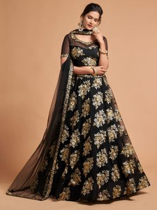 Ensemble Lehenga simple en tulle noir brodé Zari, longueur ras du sol, robe de mariée florale, tenue de réception, dupatta transparent, tenue de soirée - Product Image 3