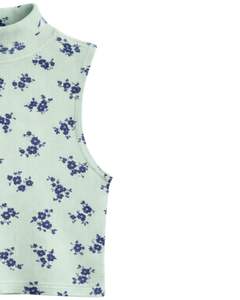 Top Corto sin Mangas con Cuello Alto y Estampado Floral Azul sobre Verde Menta, Ajustado, Elástico, Informal, de Verano, para Mujer - Product Image 3