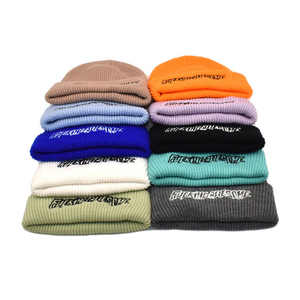 Bonnet brodé noir unisexe style urbain, bonnet d'hiver 56-58CM pour adulte, motif lettres, tricoté, chaud - Product Image 2