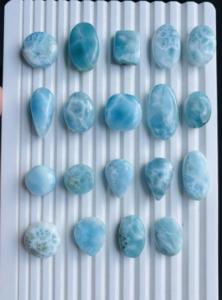 Cabochon de larimar de haute qualité, poli, formes variées, pierre précieuse artisanale pour bijoux - Product Image 4