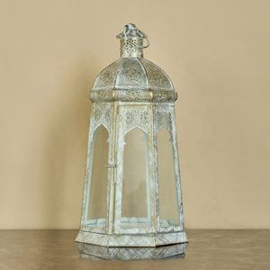 Lanterne à bougie décorative Ramadan 2026 en fer blanc antique et verre, moderne, étanche, durable, faite à la main, pour la maison, le jardin et la table - Product Image 1