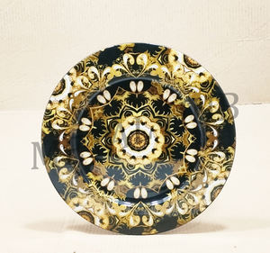 Assiette de présentation ronde de style luxueux en acier inoxydable avec motif mandala doré en émail - Product Image 4