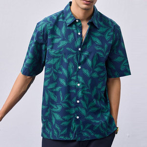 เสื้อเชิ้ตแขนสั้นลายดอกไม้สำหรับผู้ชาย คอปกพับได้ สวมใส่สบาย ระบายอากาศดี พิมพ์ลายสีน้ำเงินกรมท่า ผ้าฝ้าย - Product Image 4