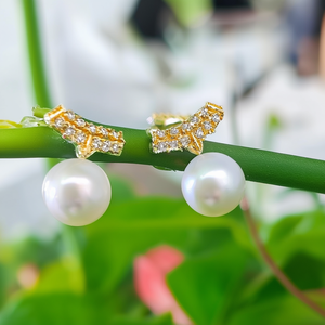 24K Gold Plated Rhodium Polish Stud Earrings with Pearl - Product Image 3
