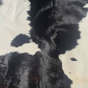 Alfombra hecha a mano de piel de vaca auténtica, tapete de cuero genuino para sala de estar, dormitorio, decoración rústica para el hogar - Product Image 6