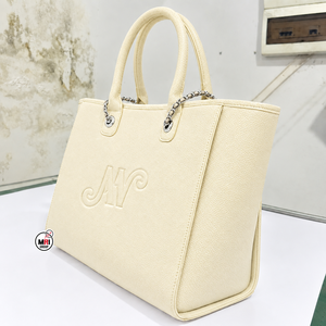 Sacs fourre-tout élégants en cuir PU crème imperméables, avec lettres NY embossées, poignées à chaîne, ouverture supérieure, grande capacité, pour usage quotidien - Product Image 3