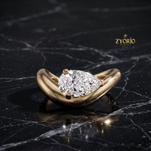 Anillo Abierto Escultural de Plata de Ley 925 con Diamante Cultivado en Laboratorio con Corte Pera para Mujer - Product Image 2