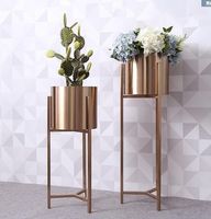 Support de plante en métal Casa De Amor pour salon, grand support à plantes pour escalier, grande étagère pour jardin domestique, noir