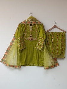 Colección Eid elegante y hermosa de 3 piezas: camisa, shalwar y dupatta de tela, ropa tradicional para Eid. - Product Image 2