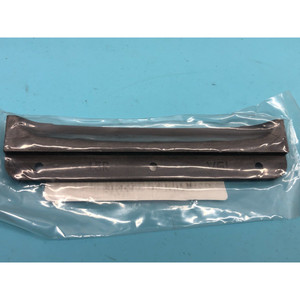 AXCELIS 17132280 EATON EXTRACTION INSERT - อุปกรณ์และชิ้นส่วนเซมิคอนดักเตอร์ระดับโลกที่เชื่อถือได้ - Product Image 3