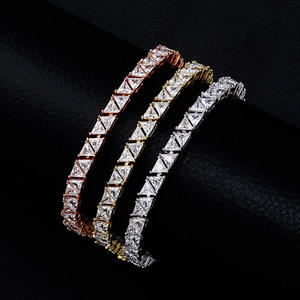 Bracelet tennis à taille brillante plaqué or, chaîne audacieuse et étincelante, unisexe, avec grande pierre rectangulaire en moissanite, style hip-hop sécurisé GRA - Product Image 1
