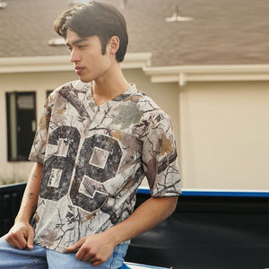 Camiseta de Fútbol de Malla Sublimada con Diseño Boxy, Cuello en V, Manga Corta, Secado Rápido, Ecológica, Transpirable, 100% Poliéster Tejido - Product Image 4