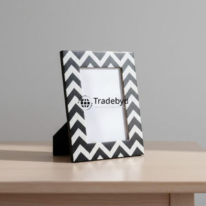 Marco de Fotos Vintage Creativo con Incrustaciones de Hueso Hecho a Mano de Primera Calidad por Tradebyd - Product Image 3