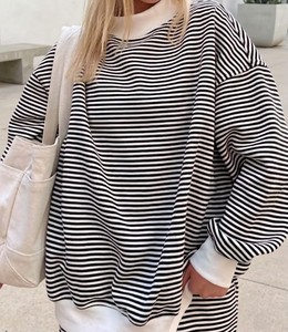 เสื้อสเวตเชิ้ตคอเต่าทรงหลวมสไตล์ลำลองสำหรับผู้หญิง ผ้าถักสำหรับฤดูหนาว ระบายอากาศได้ดี บริการ OEM - Product Image 5