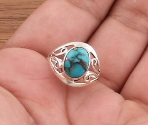 Anillo Clásico de Plata de Ley con Turquesa Azul Cobre del Oeste, Joyería del Suroeste, Banda Ancha, Regalo para Mujer - Product Image 1