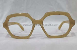 แว่นตาเขาควายธรรมชาติทำด้วยมือ - Product Image 2