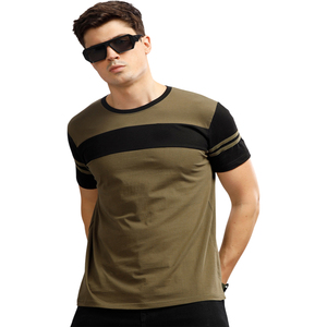 T-shirt à manches courtes pour homme, vert olive, avec bande contrastée noire, coupe ajustée, décontracté, tricoté, col rond - Product Image 1