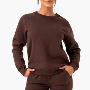 Ensemble de survêtement gris 2 pièces pour femme, col rond, manches longues, couleur unie, décontracté, en coton tricoté, coupe régulière, avec poches, longueur cheville - Product Image 3