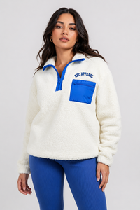 Pull en molleton blanc pour femme avec fermeture éclair quart de tour, poche contrastante bleue et logo brodé – Haut décontracté d'hiver pour femme – Sweats à capuche pour femme - Product Image 1