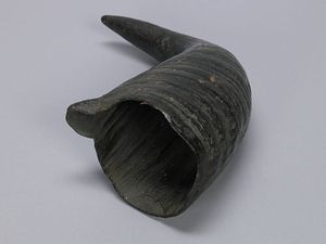 Porta Macetas Hecho a Mano con Cuerno de Búfalo, Recipiente Decorativo Rústico de Artesanía Natural para Decoración del Hogar - Product Image 3