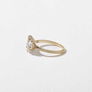 แหวนหมั้น Toi Et Moi ทองคำแท้ 14K 18K รูปไข่ทรง Asscher ประดับเพชรเพาะเลี้ยงสองเม็ด ดีไซน์หรูหราทันสมัยสำหรับเจ้าสาว - Product Image 4