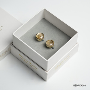 Gemstone de cuarzo rutilado dorado de alta gama con baño de oro de 18 quilates para puños de camisa (MSDAVA003) de la colección Tinh Vu. - Product Image 3