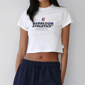 เสื้อยืดครอปผู้หญิงทรงเข้ารูป ปักลายตัวอักษร แขนสั้น สไตล์ลำลอง สตรีทแวร์ ใส่ได้ทุกวัน - Product Image 4