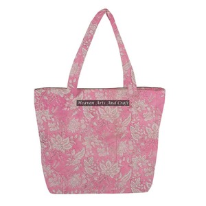 Bolso de mano acolchado estilo bohemio con estampado de bloques florales de lona de algodón grande hecho a mano, bolso acolchado de compras tejido con diseño personalizado y logotipo - Product Image 1
