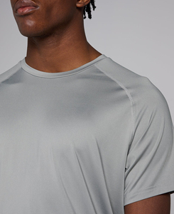 Camiseta de Yoga de Manga Corta para Mujer, Color Gris Claro, Corte Ajustado, Sin Costuras, Transpirable, 180g, Poliéster, Calidad Premium - Product Image 4