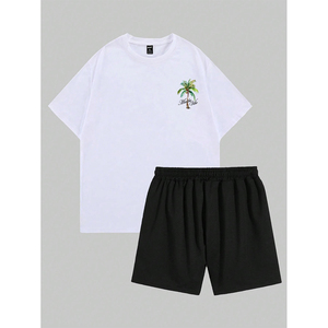 เสื้อยืดคอตตอนสีขาวพิมพ์ลายต้นปาล์มสำหรับผู้ชาย พร้อมกางเกงขาสั้นสีดำ ชุดสตรีทแวร์สำหรับฤดูร้อน เนื้อผ้าถักทอระบายอากาศได้ดี คอกลม - Product Image 1