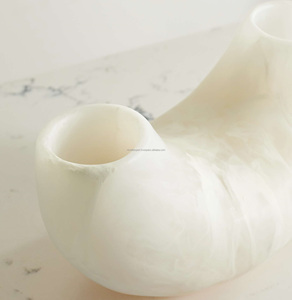 Jarrón moderno para decoración del hogar, florero lineal de resina de alta calidad de doble tubo para suelo en color blanco para mesa de rfcrafts - Product Image 3