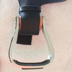 Estribo Profesional Ajustable para Montar a Caballo, Garantiza un Ajuste Personalizado, Excelente Soporte y Agarre Confiable para Mejorar el Rendimiento - Product Image 3