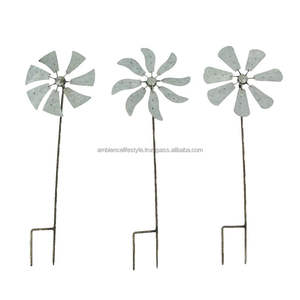 Estacas Decorativas de Metal para Jardín, Resistentes a la Oxidación, para Soporte de Plantas y Arte en Exteriores - Product Image 1