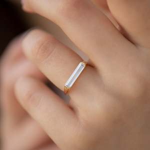 แหวนเพชรทรงเหลี่ยมมรกตเคลือบทอง 14k สำหรับทุกเพศ ได้รับการรับรองจาก IGI เครื่องประดับหมั้นแบบคลาสสิก 1-6 กะรัต - Product Image 2