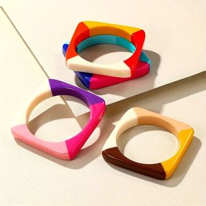 Bracelets en bois et en résine élégants au quotidien, fournitures de perlage pour les personnes soucieuses de la mode - Product Image 1