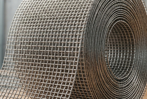 [APEC] Grillage soudé durable pour clôture agricole et animale et rouleau de grillage en fil d'acier galvanisé - Product Image 2