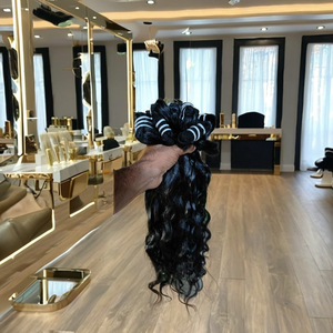 Vente en gros d'extensions de cheveux de temple indiens vierges non transformés noirs cheveux crus d'Inde du sud de haute qualité - Product Image 1