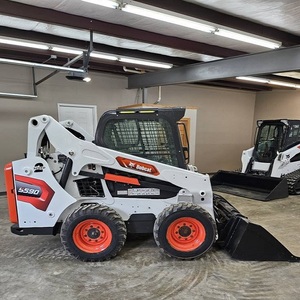 รถตักล้อยางดีเซล Bobcatts S590 ขนาด 3 ตัน พร้อมปั๊มไฮดรอลิก รถตักขนาดเล็กสำหรับงานดิน ระบบเกียร์ PLC คุณภาพสูง - Product Image 1