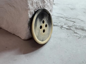 Boutons classiques uniques en corne de buffle, de couleur naturelle, écologiques, de forme ronde, de qualité supérieure - Product Image 1